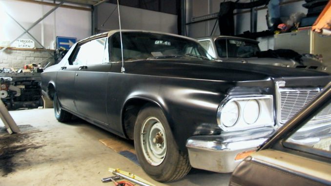 1964 Chrysler NewYorker Salon - Painted