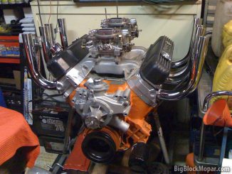 BigBlockMopar 440ci engine with 'Zoomie' headers'