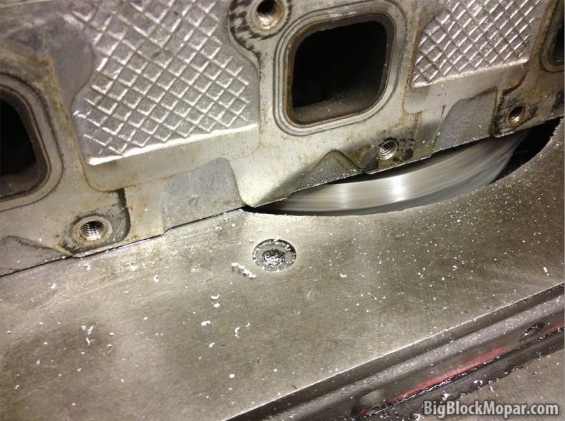 image of 5.7L Hemi Head milling