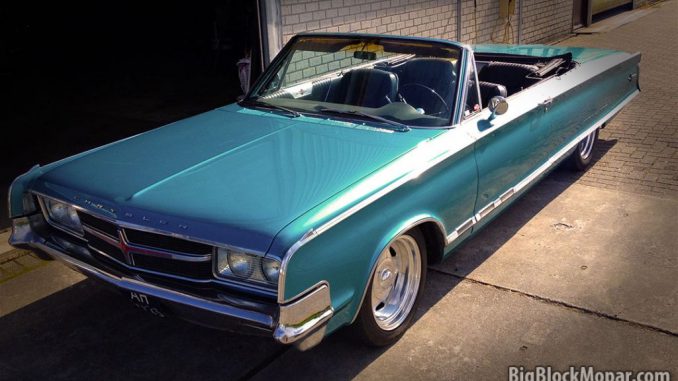 Image of 1965 Chrysler 300 Convertible