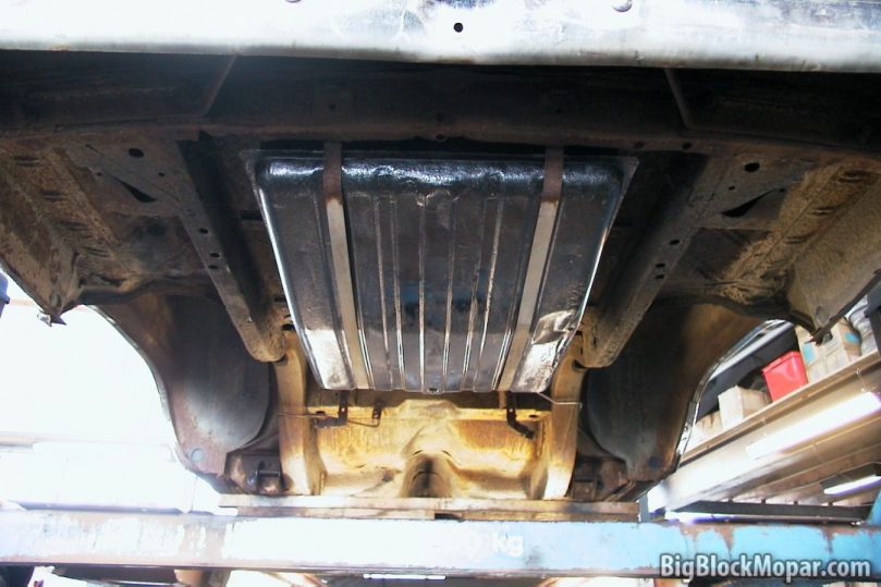 View of the underside - Rear axle removed