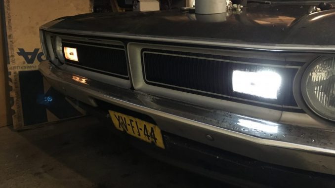 1973 Dodge Dart with LED light in driverside turnsignal housing comparison.